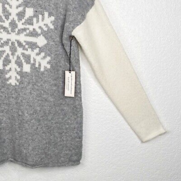 Snowflake Sweater - Picture 5 of 9